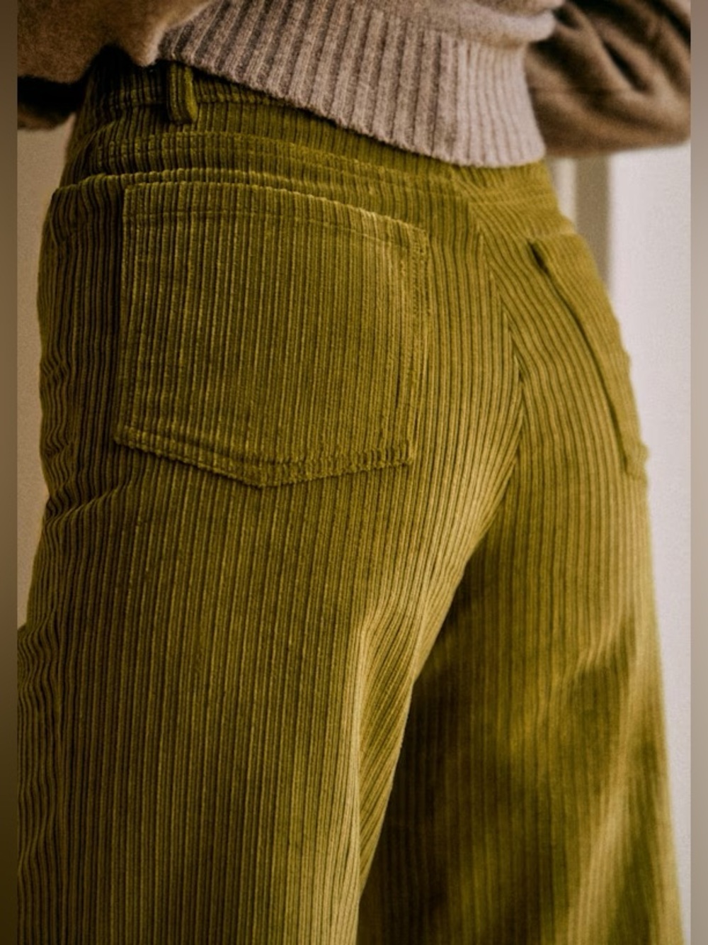 Sezane Le Crop Trousers Meadow Green High Rise Corduroy Pants Wide Leg - Picture 3 of 16